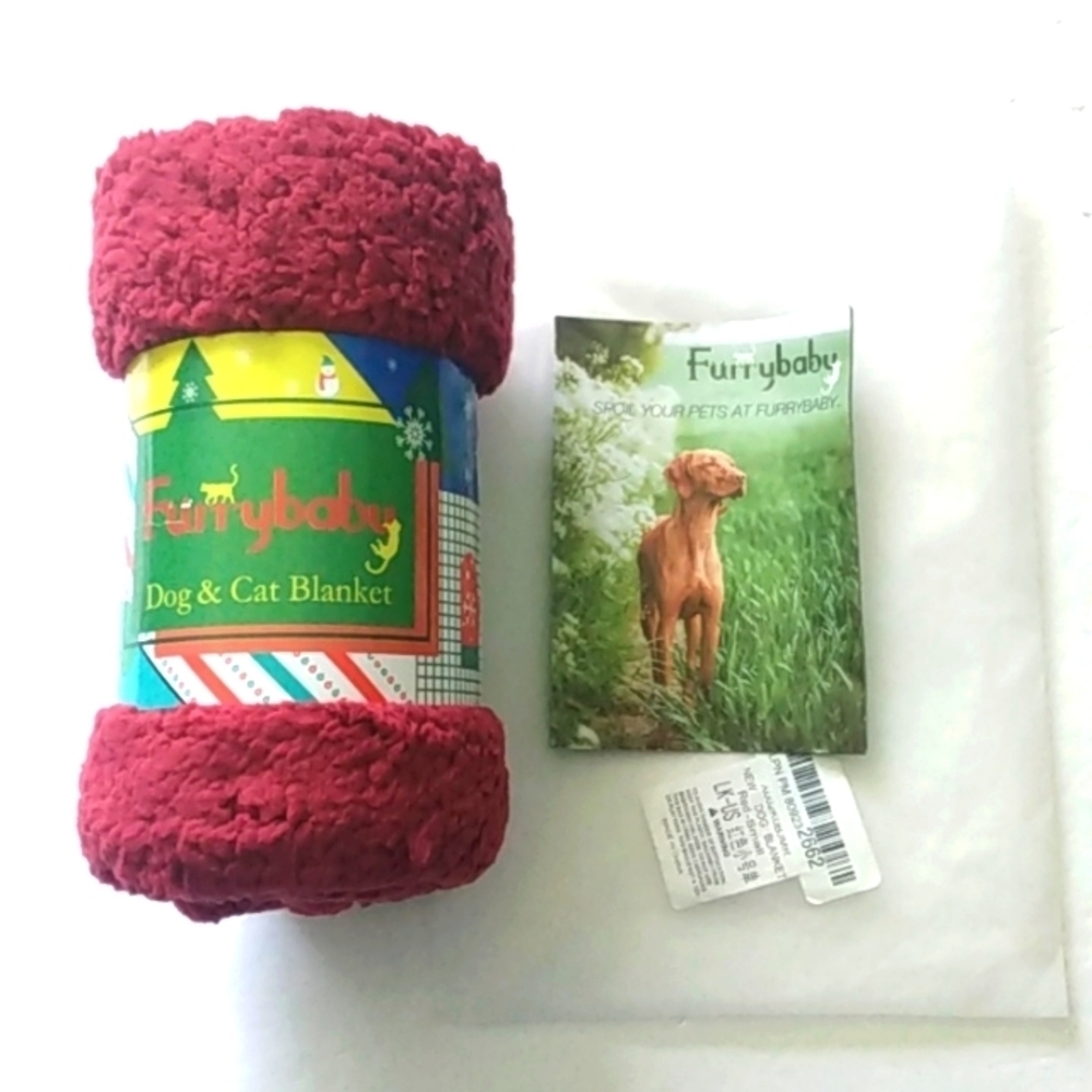 FURRYBABY DOG & CAT COZY PLUSH FLEECE BLANKET RED SIZE SMALL 24x32  NWT